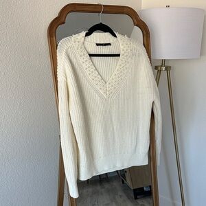 White House Black Market Elegant White V-Neck Sweater